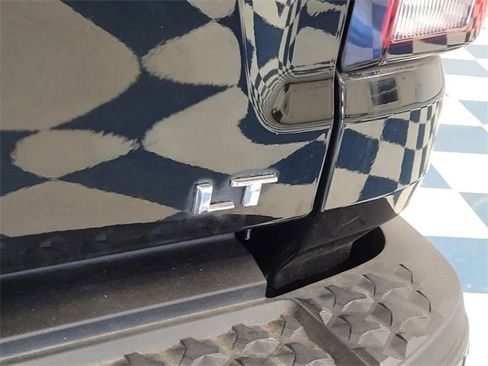 Used 2023 Chevrolet Colorado LT w/ LT Convenience Package II image 10