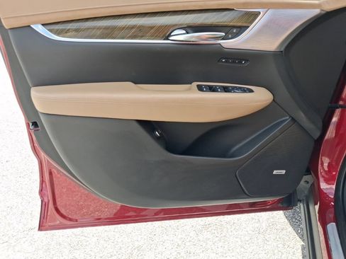 Used 2020 Cadillac XT6 Sport w/ Platinum Package AWD/4WD image 24