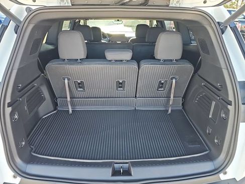 New 2026 GMC Acadia Elevation w/ LPO, Floor Liner Package AWD/4WD image 18