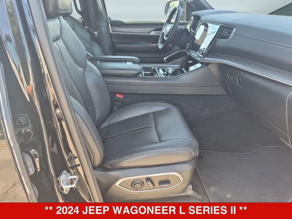 Used 2024 Jeep Wagoneer L Series II w/ Flexible Seating Group AWD/4WD image 21