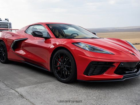 Used 2023 Chevrolet Corvette Stingray Premium Conv w/ Z51 Performance Package RWD image 20