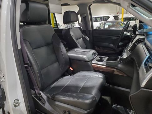 Used 2017 GMC Yukon SLT w/ Open Road Package image 13