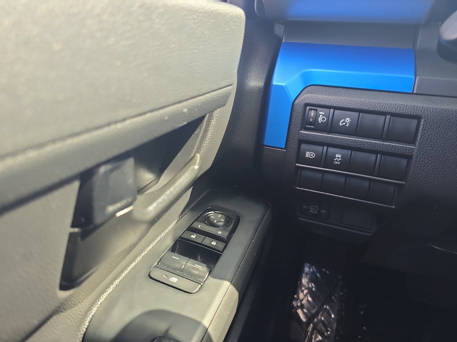 Certified 2025 Toyota Tacoma PreRunner RWD image 17