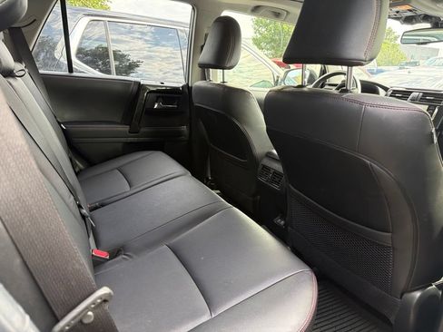 Used 2021 Toyota 4Runner Venture w/ Moonroof Package AWD/4WD image 6