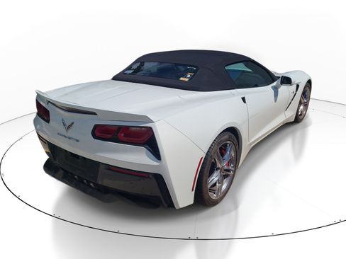 Used 2016 Chevrolet Corvette Stingray Convertible w/ 2LT Preferred Equipment Group RWD image 9