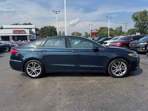 Used 2020 Ford Fusion SEL FWD image 6