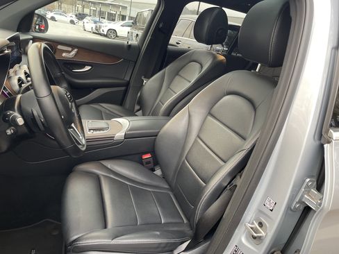 Certified 2022 Mercedes-Benz GLC 300 4MATIC w/ Premium Package Lite image 22