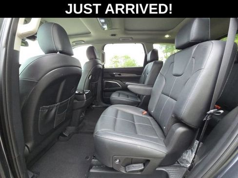 Used 2021 Kia Telluride SX w/ Towing Package FWD image 12