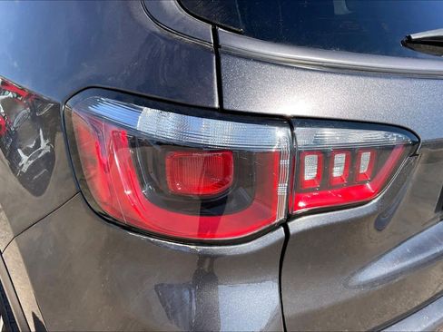 Used 2020 Jeep Compass Trailhawk AWD/4WD image 29