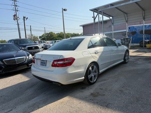 Used 2010 Mercedes-Benz E 350 4MATIC Sedan image 4