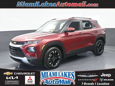 Used 2023 Chevrolet TrailBlazer LT w/ Convenience Package FWD image 1