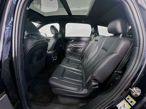 Used 2019 Audi Q7 3.0T Prestige w/ Prestige Package AWD/4WD image 28
