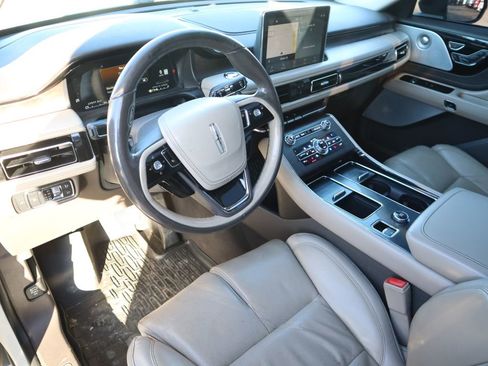 Used 2020 Lincoln Aviator Reserve w/ Equipment Group 202A image 25