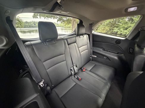 Used 2021 Honda Pilot Elite image 16
