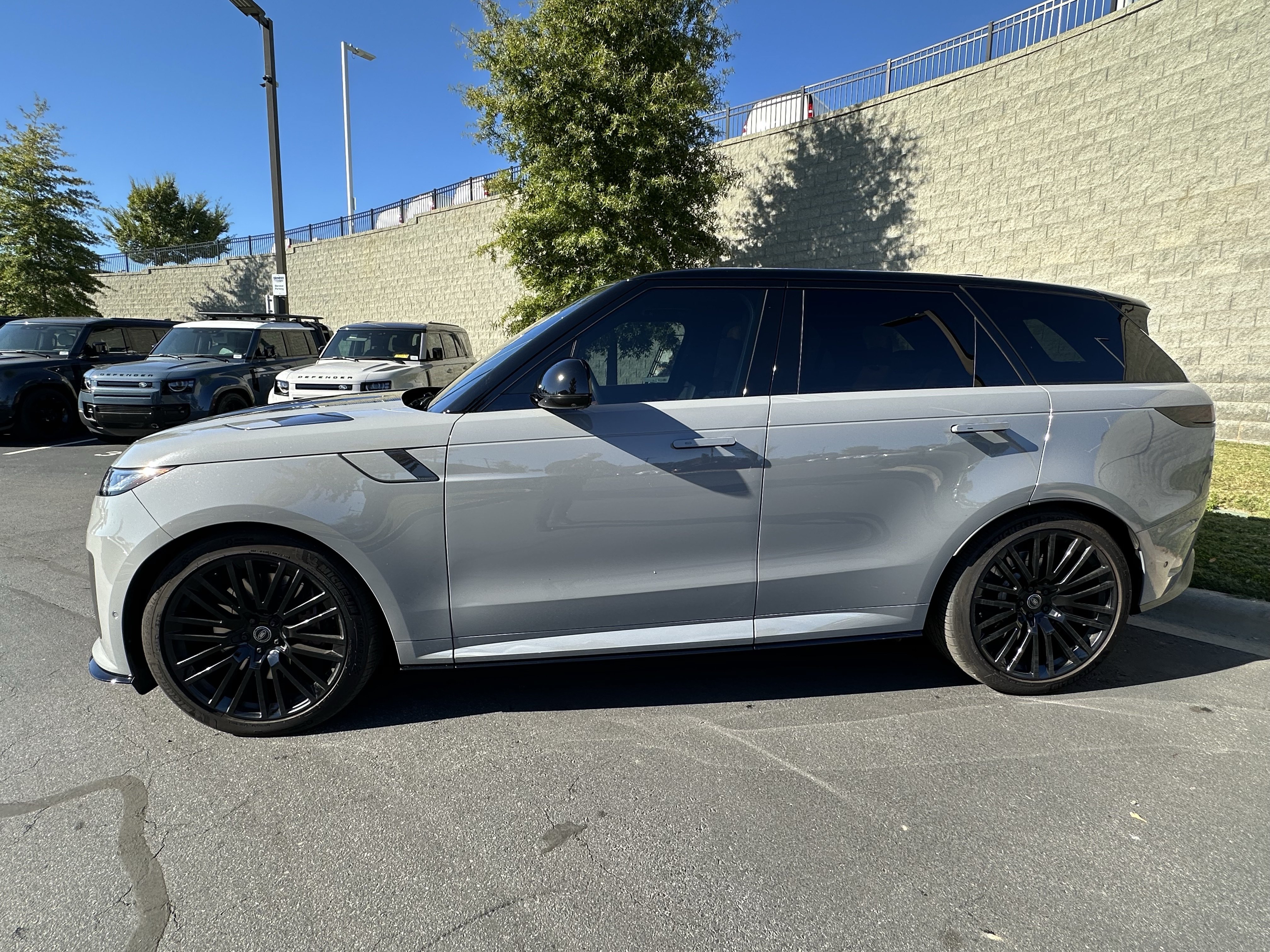 Certified 2025 Land Rover Range Rover Sport SV Edition Two AWD/4WD image 4