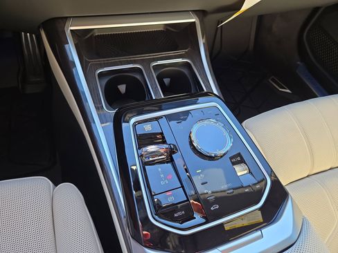 New 2026 BMW 740i w/ Executive Package image 22