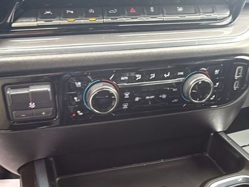 Used 2024 Chevrolet Silverado 1500 High Country w/ High Country Premium Package image 21