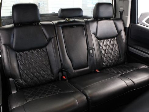 Used 2021 Toyota Tundra SR5 w/ SR5 Upgrade Package AWD/4WD image 30