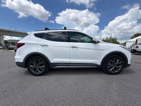Used 2018 Hyundai Santa Fe Sport FWD image 2