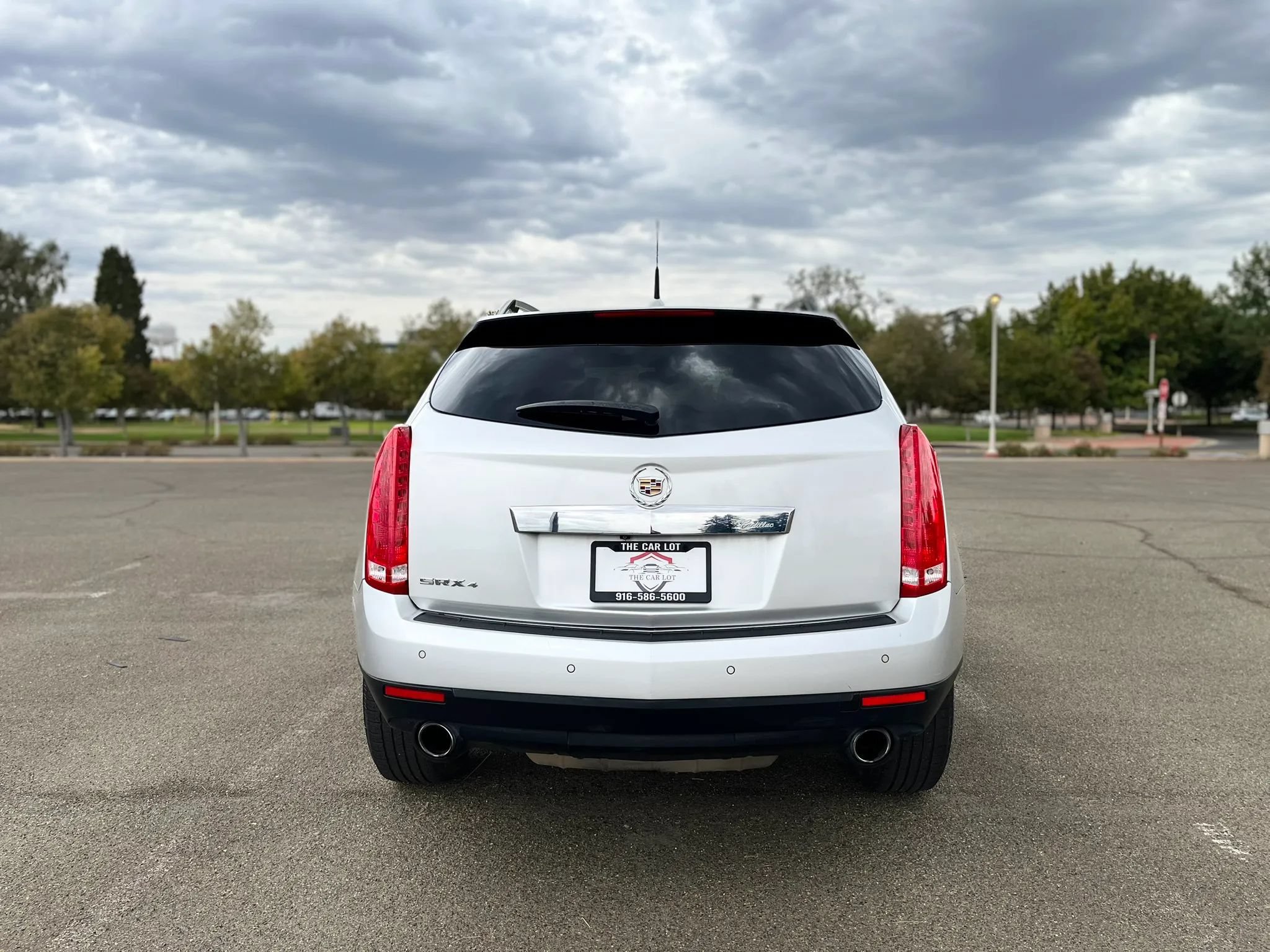 Used 2014 Cadillac SRX Luxury w/ Driver Awareness Package AWD/4WD image 6