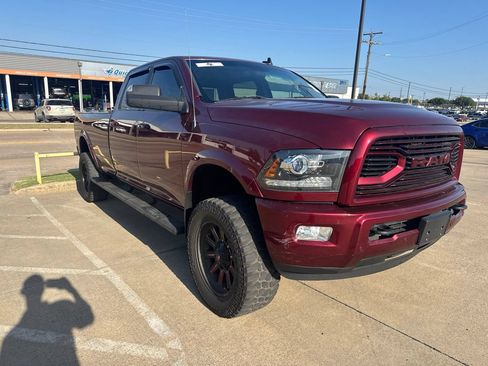 Used 2018 RAM 2500 Laramie AWD/4WD image 3