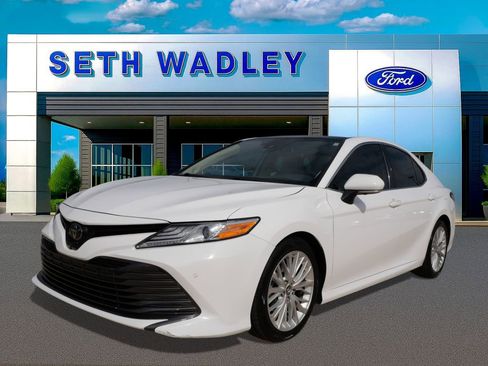 Used 2019 Toyota Camry XLE w/ Driver Assist Package image 6