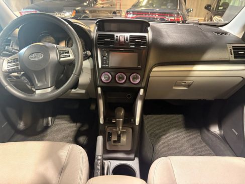 Used 2015 Subaru Forester 2.5i Limited AWD/4WD image 14