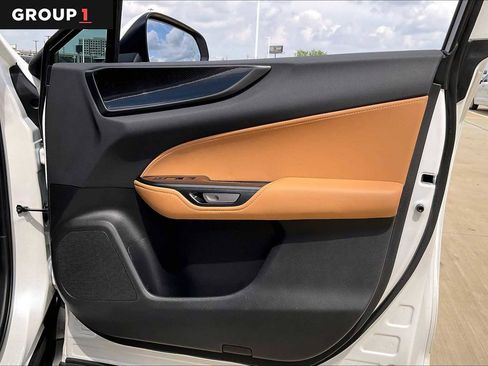 Certified 2025 Lexus NX 250 FWD w/ Accessory Package (2T) image 20