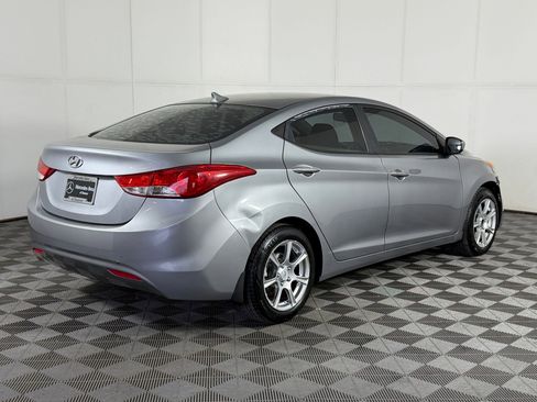 Used 2013 Hyundai Elantra GLS w/ Preferred Pkg FWD image 9