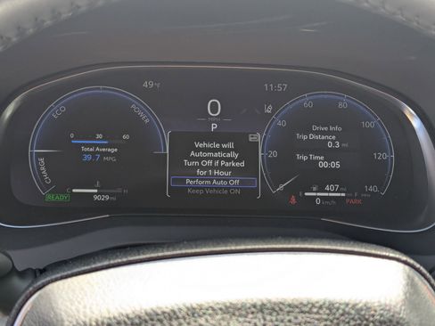 Used 2024 Toyota Venza Limited image 11