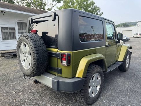 Used 2010 Jeep Wrangler Sahara AWD/4WD image 7