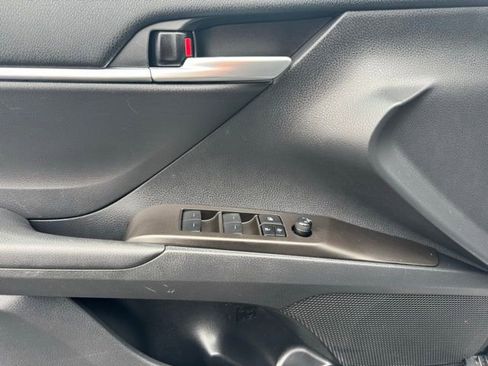 Used 2024 Toyota Camry SE FWD image 15