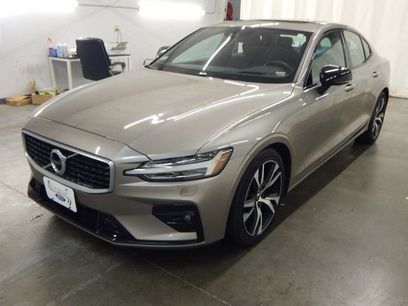 Used 2019 Volvo S60 T6 R-Design