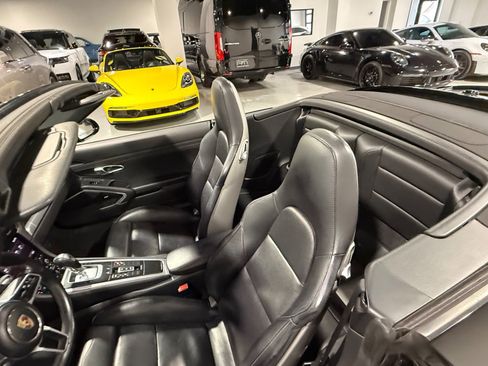 Used 2017 Porsche 911 Carrera image 38