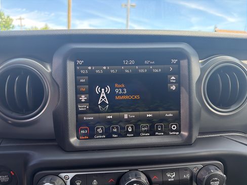 Used 2022 Jeep Wrangler Unlimited Sport AWD/4WD image 21