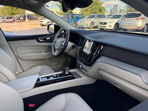 Used 2024 Volvo XC60 B5 Plus w/ Protection Package Premier AWD/4WD image 13