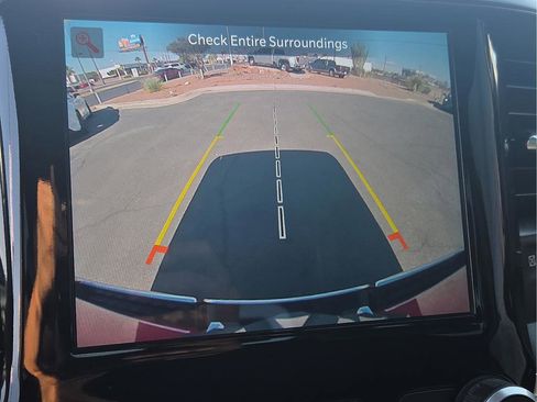 Used 2024 RAM 1500 Laramie AWD/4WD image 14