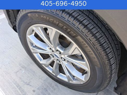 Used 2023 Ford Explorer Limited image 15