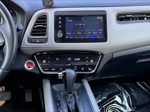 Used 2019 Honda HR-V EX-L image 7