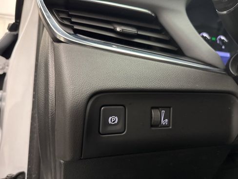 Used 2023 Buick Enclave Essence w/ Experience Buick Package image 33