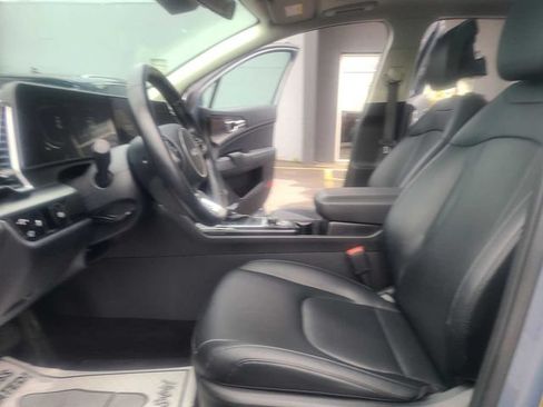 Used 2025 Kia Sportage EX w/ Premium Package AWD/4WD image 17