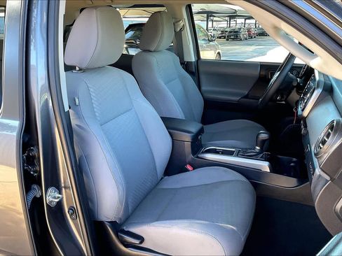 Used 2021 Toyota Tacoma SR5 image 8