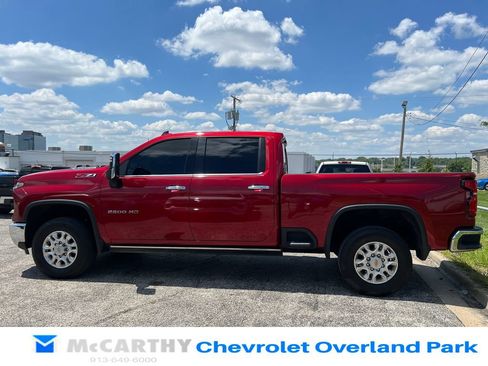 Used 2024 Chevrolet Silverado 2500 LTZ w/ LTZ Premium Package AWD/4WD image 6