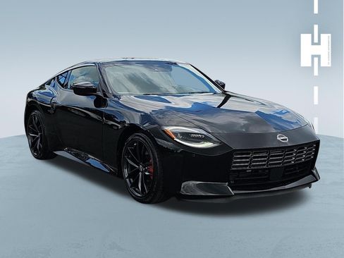 Used 2025 Nissan Z Performance w/ Floor Mat Package RWD image 1