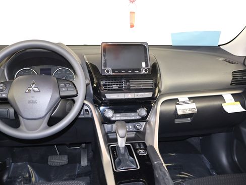 New 2026 Mitsubishi Eclipse Cross LE image 11