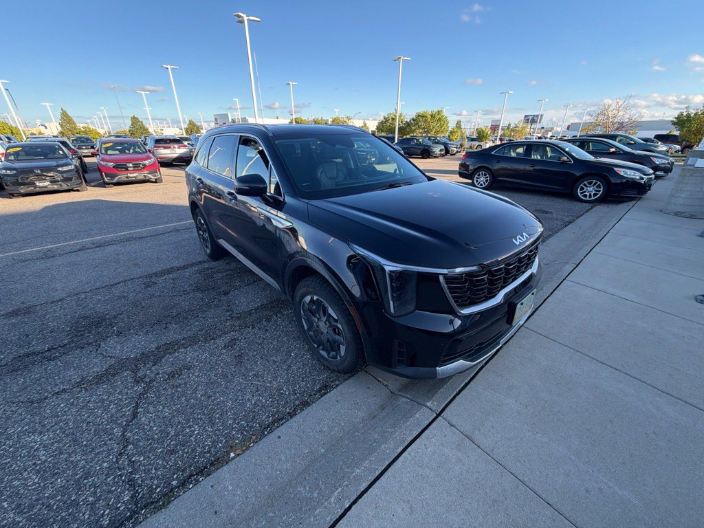 Used 2024 Kia Sorento S AWD/4WD image 10