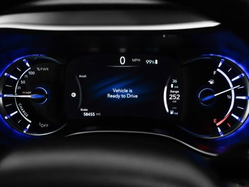 Used 2019 Chrysler Pacifica Limited w/ Advanced Safetytec Group image 19