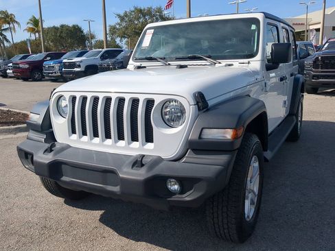 Used 2020 Jeep Wrangler Unlimited Sport S image 9