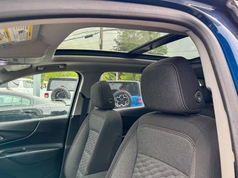 Used 2019 Chevrolet Equinox LT w/ Sun & Navigation Package AWD/4WD image 21