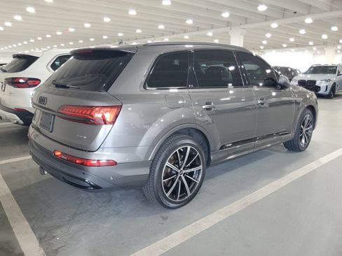 Used 2023 Audi Q7 3.0T Premium Plus AWD/4WD image 3